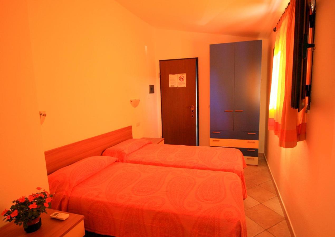 Agriturismo Da Pina ปอร์โต คอนเต ภายนอก รูปภาพ